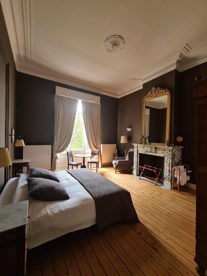 B&B 'T Kasteel & 'T Koetshuys Veurne Exterior photo